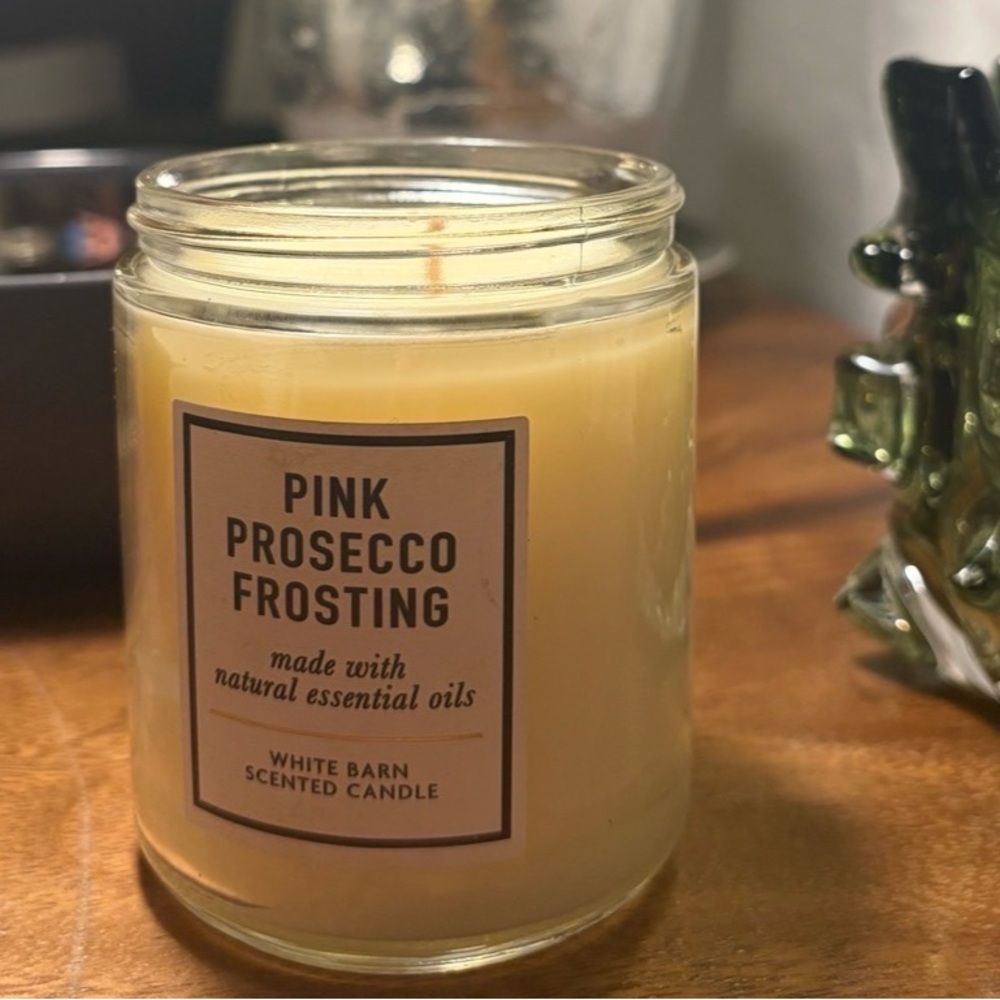 White Barn Bath & Body Works Pink Prosecco Frosting Candle champagne toast NEW - Picture 2 of 5